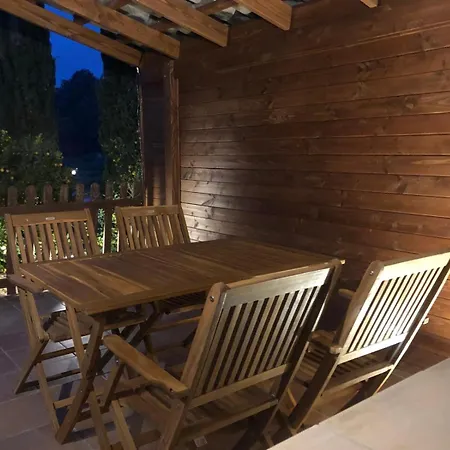 With Private Pool And Garden Apartment *