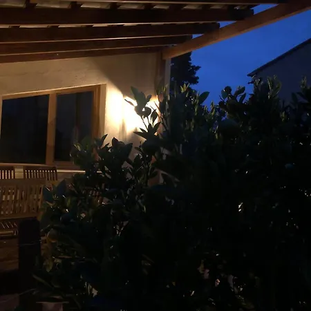 Apartment With Private Pool And Garden *
